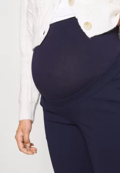 Maternity Business FlarePantaloni SportiviDark Blue Donna Pantaloni EX429B01U-K11 -Anna Field 2705899773b14ca8aeb7db21983dc69e scaled