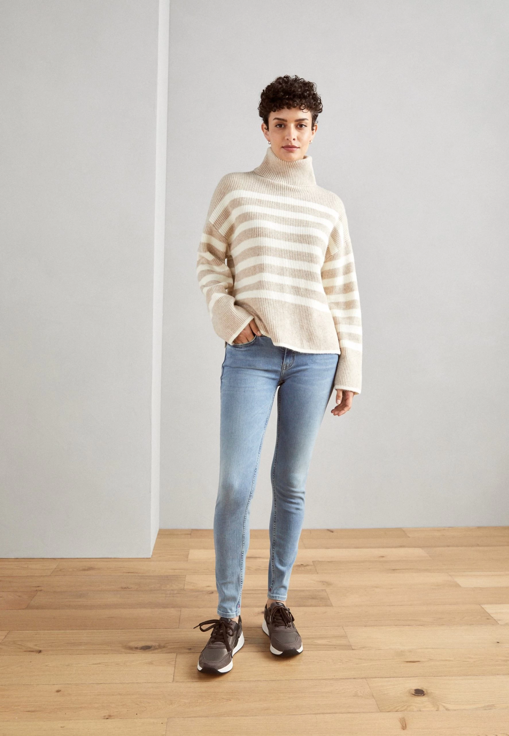 Anna Field MaglioneBeige/White Donna Maglieria AN621I0J3-B11 2 Anna Field MaglioneBeige/White Donna Maglieria AN621I0J3-B11 - immagine 2