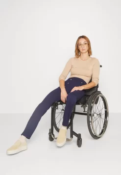 Anna Field PantaloniDark Blue Donna Pantaloni AN621A06R-K11 15 Anna Field PantaloniDark Blue Donna Pantaloni AN621A06R-K11 -Anna Field 774eb59c78b847829cd555358c18dfc6 scaled