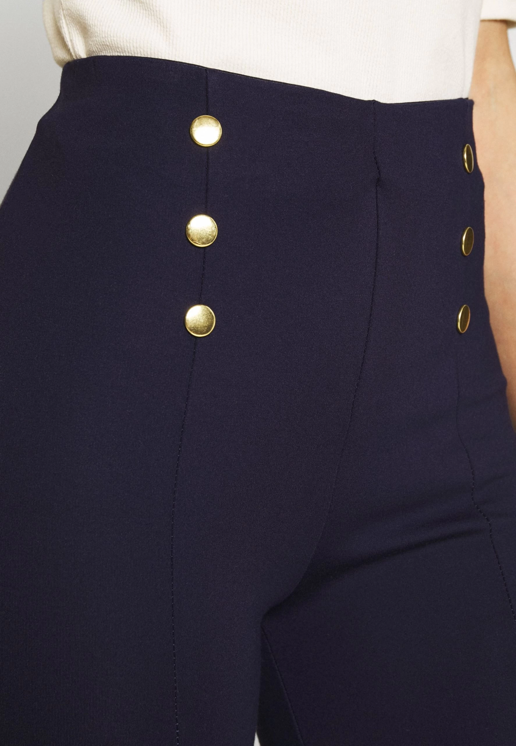 Anna Field Punto Leggings With Button DetailLeggingsDark Blue Donna Pantaloni AN621A04X-K11 6 Anna Field Punto Leggings With Button DetailLeggingsDark Blue Donna Pantaloni AN621A04X-K11 - immagine 6