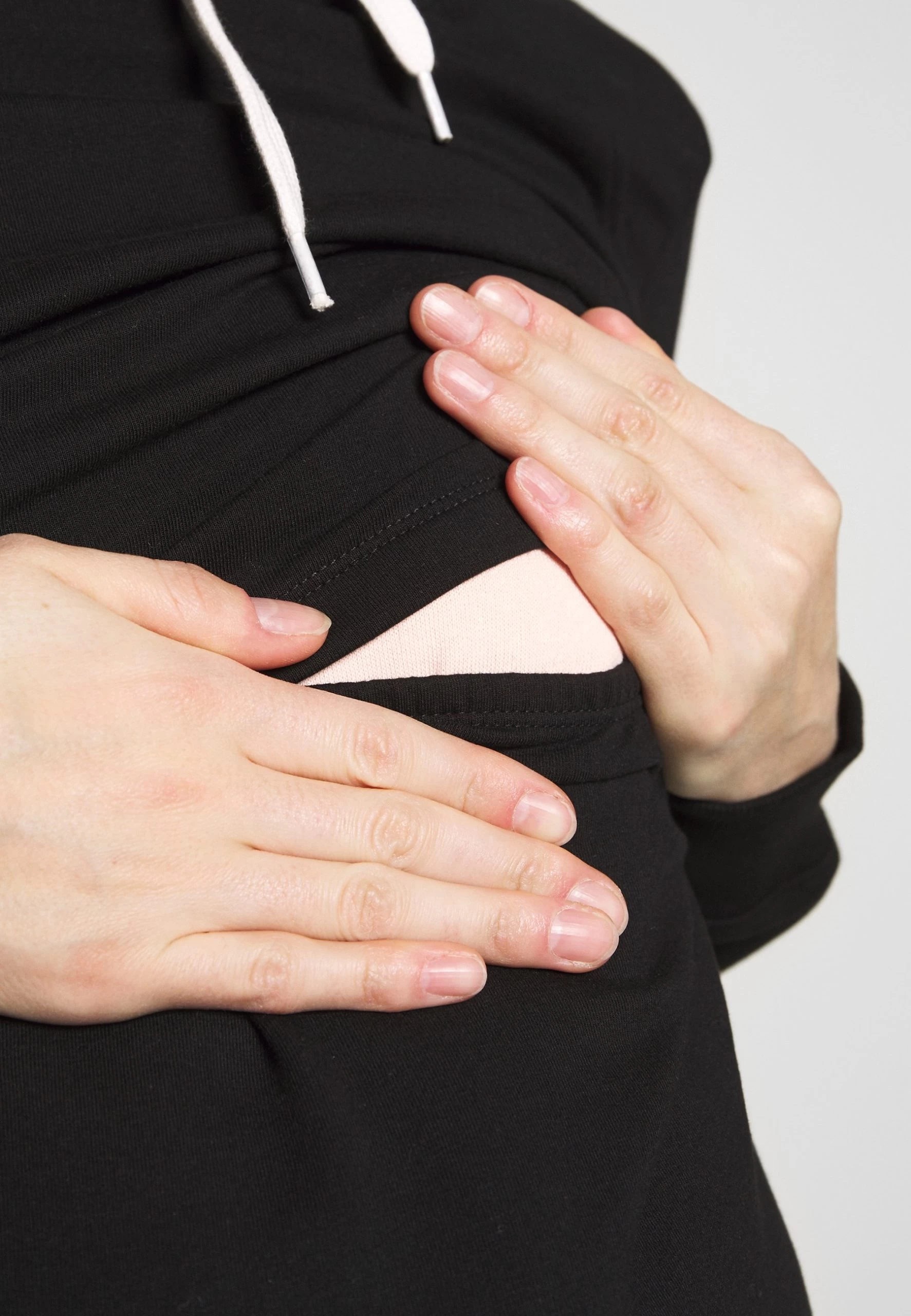 NursingSweatshirtFelpa Con CappuccioBlack Donna Felpe EX429J001-Q11 5 NursingSweatshirtFelpa Con CappuccioBlack Donna Felpe EX429J001-Q11 - immagine 5