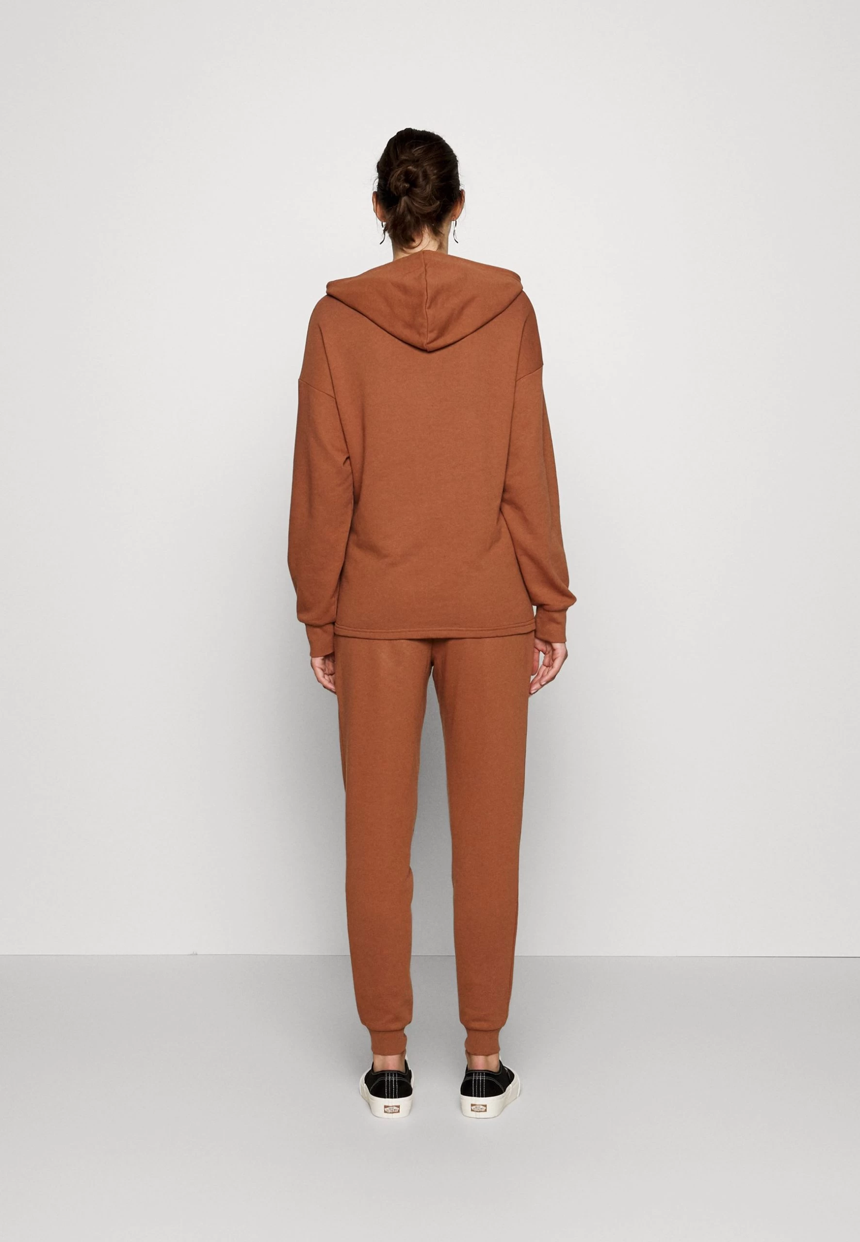 Tuta - Brown 3 Tuta - Brown - immagine 3